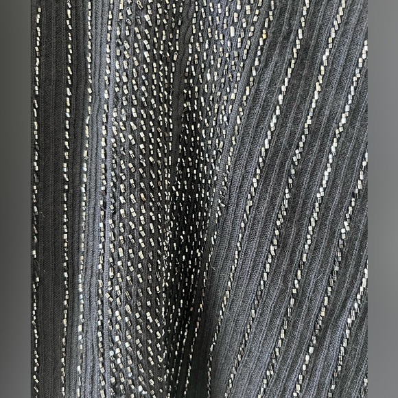 Ellen Tracy Navy Blue Beaded Embellish Full Sleeve Silk/Cashmere Top Size Large - Picture 4 of 13